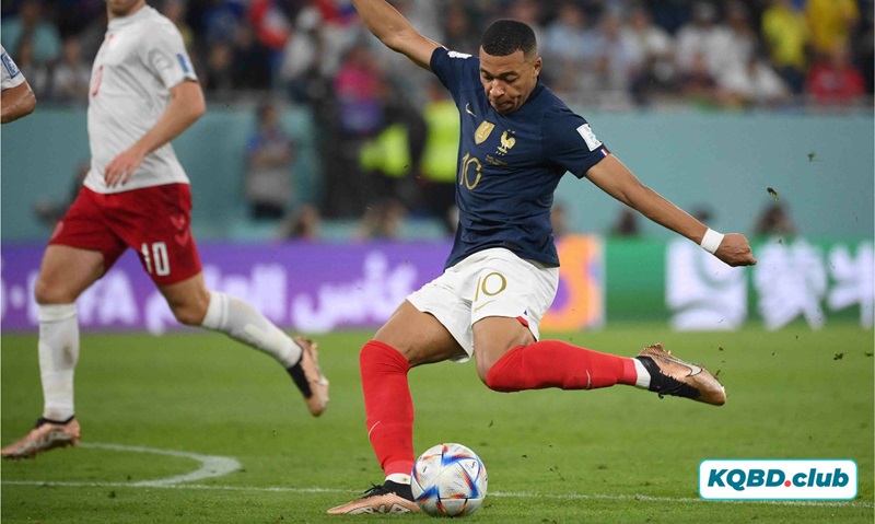 Kylian Mbappé đang là ngôi sao hứa hẹn phá vỡ kỷ lục đạt được trước đó của Miroslav Klose Kylian Mbappé đang là ngôi sao hứa hẹn phá vỡ kỷ lục đạt được trước đó của Miroslav Klose