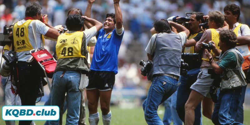 Estadio Azteca chứng kiến rất nhiều khoảnh khắc lịch sử bóng đá